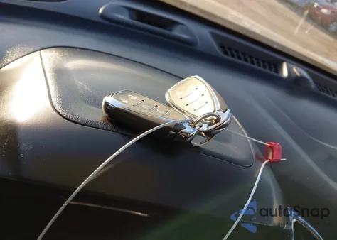 2020 Chevrolet Equinox Awd Lt 1.5L Turbo z USA, uszkodzony, nr VIN 2GNAXUEV2L6186798